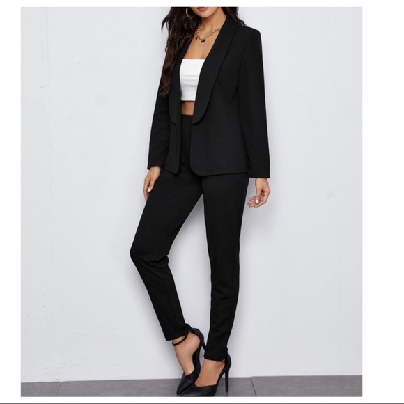 Made in Italy Stunning Chic Black Pant Suit - Picture 4 of 7